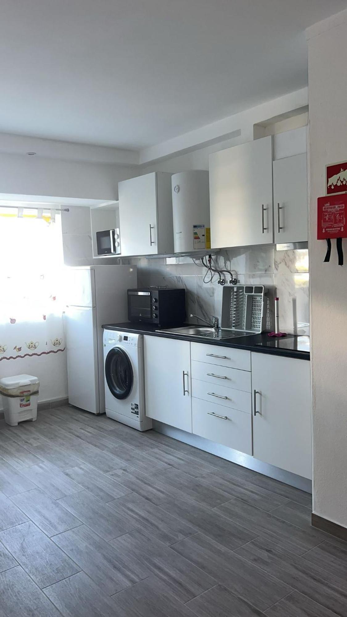 Apartamento Maria Do Ceu Портиман Екстериор снимка